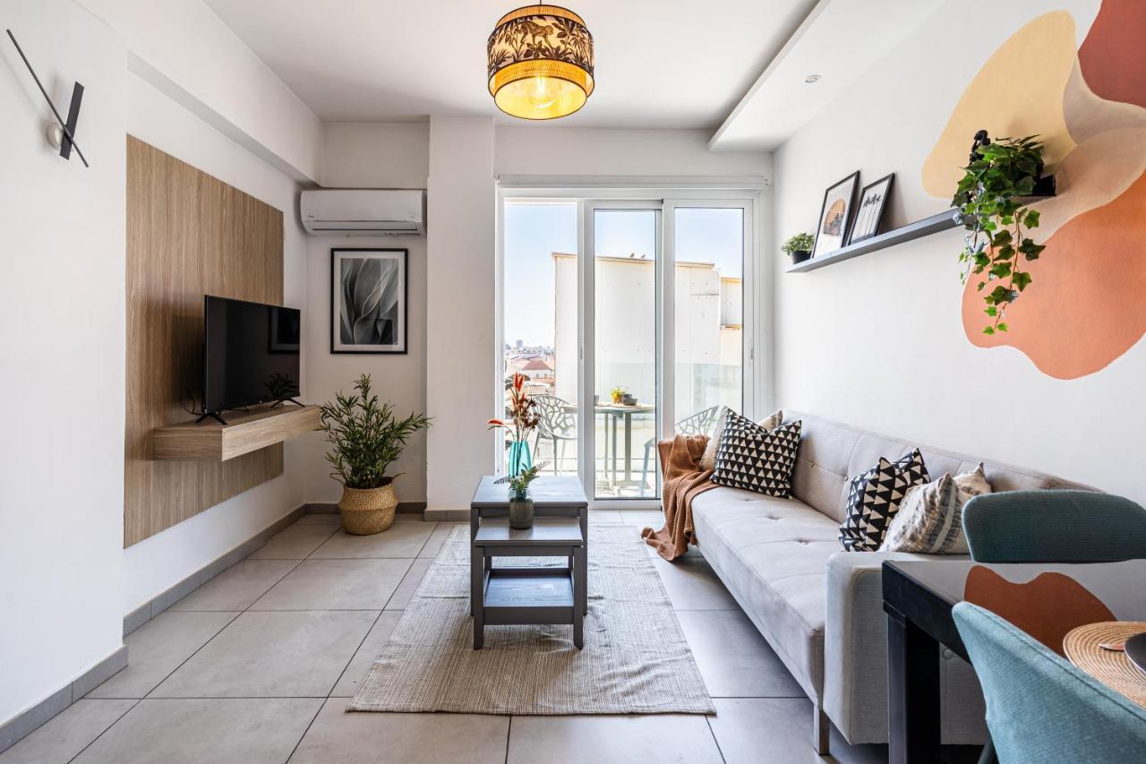 Made With Love 1-Br Apt By Finikoudes Beach Λάρνακα Εξωτερικό φωτογραφία